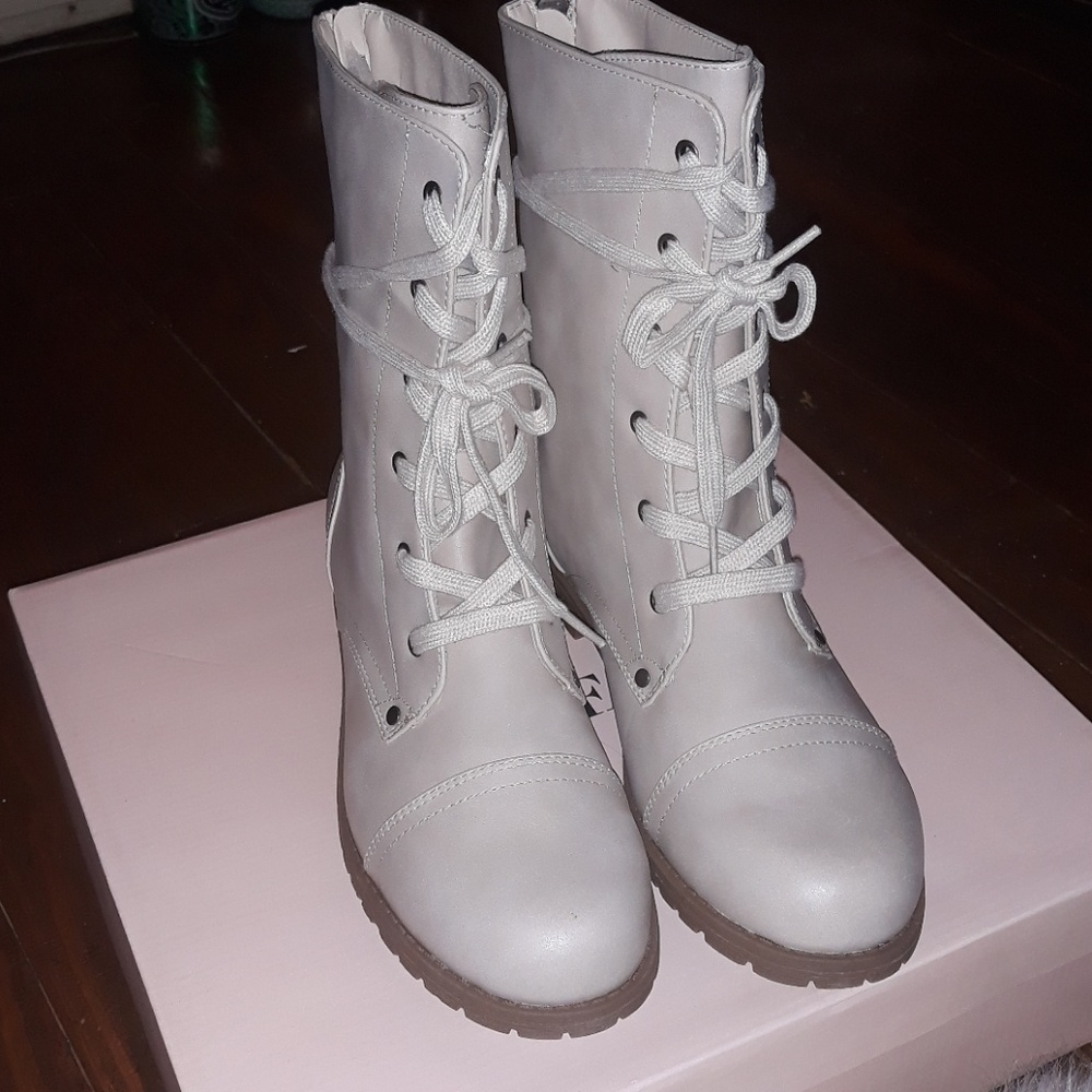 White booties size 11
